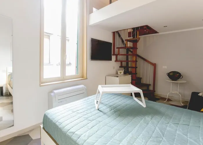 Bed and Breakfast Anticaglia/24 Napoli